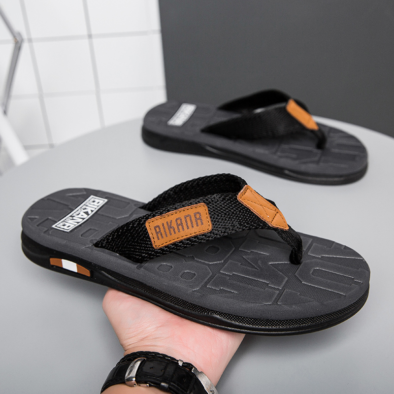 RIKANA, chanclas de marca a la - Streetwear Brand For Men reseña y precio
