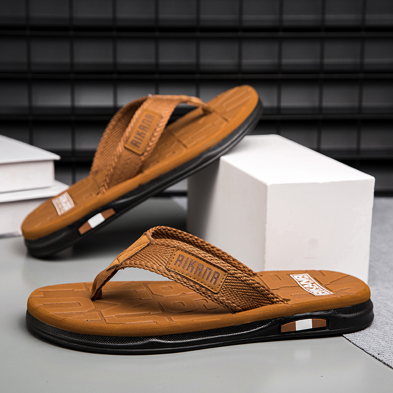RIKANA, chanclas de marca a la - Streetwear Brand For Men reseña y precio