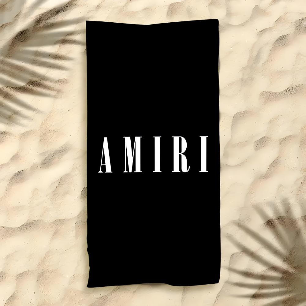 Toalla de la marca AMIRI, toal - Fear Of God Essential reseña y precio